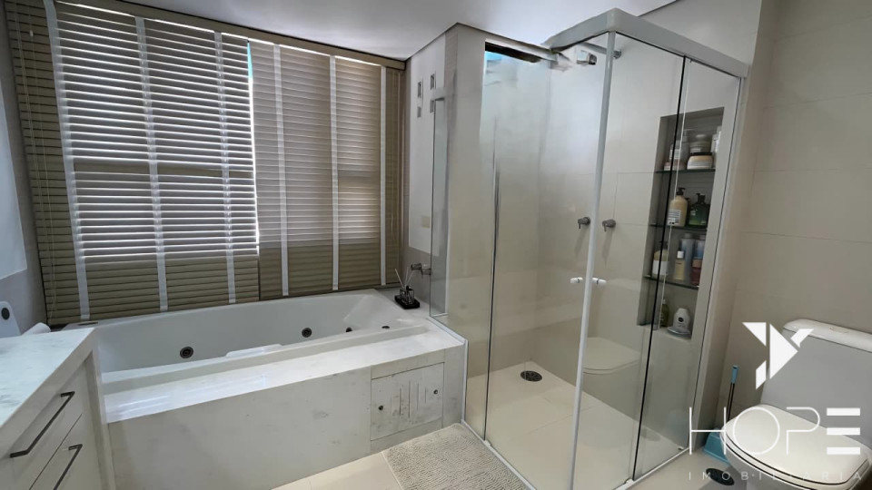 Imagens do imóveis Apartamento de 246 m² com 4 quartos (2 suítes) à venda no Palazzo Veronesi – Alto Padrão no Bela Suíça