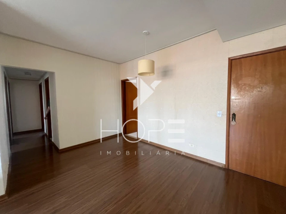 Imagens do imóveis Apartamento à Venda - 98 m² - Residencial Ilha do Sol - Região Central de Londrina PR - Sala Ampla com Sacada