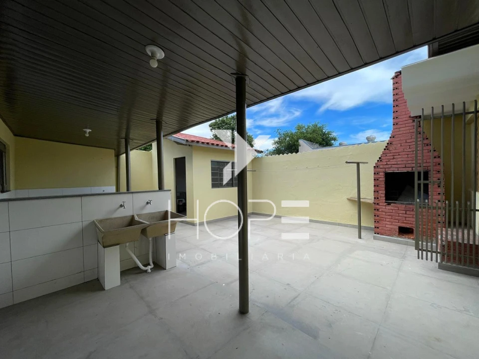 Imagens do imóveis Casa para Venda e Locação - 3 Quartos (1 Suíte) - Zona Norte - Londrina/PR