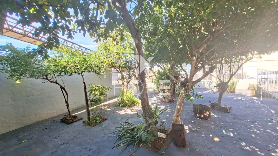 Imagens do imóveis Casa com edícula para locação com 200m² - 3 quartos (1 suíte) - 2 vagas - Conjunto Milton Gavetti - Zona Norte - Londrina PR