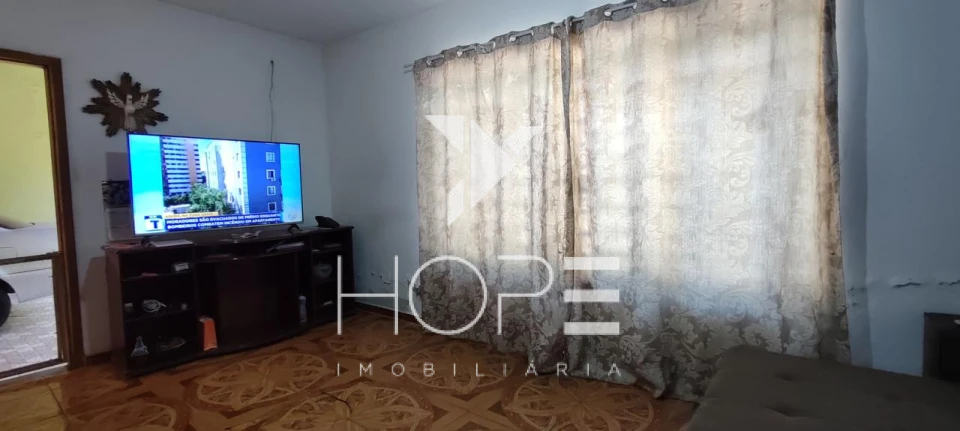 Casa à venda Jd. Bancários - Londrina-Pr.