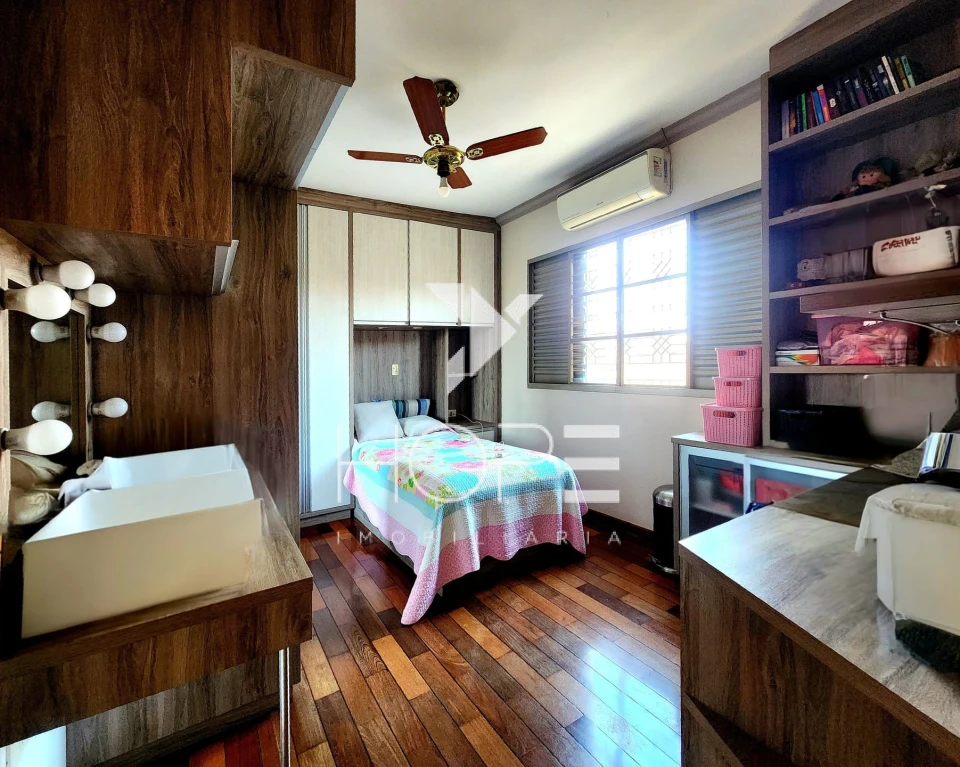 Sobrado à Venda 5 Quartos – Bairro Coliseu – Zona Norte Londrina PR