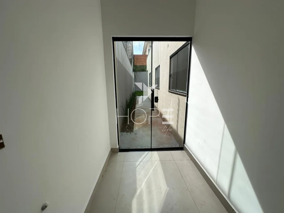 Imagens do imóveis Casa à venda com 3 quartos e 1 suíte no Jardim Colúmbia – 90 m² – Zona Oeste – Londrina