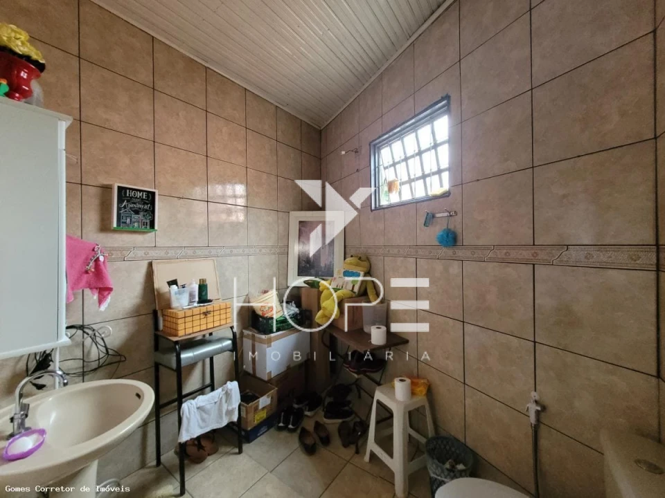 Imagens do imóveis Casa com Edícula à Venda na Zona Norte de Londrina – Conjunto Semiramis