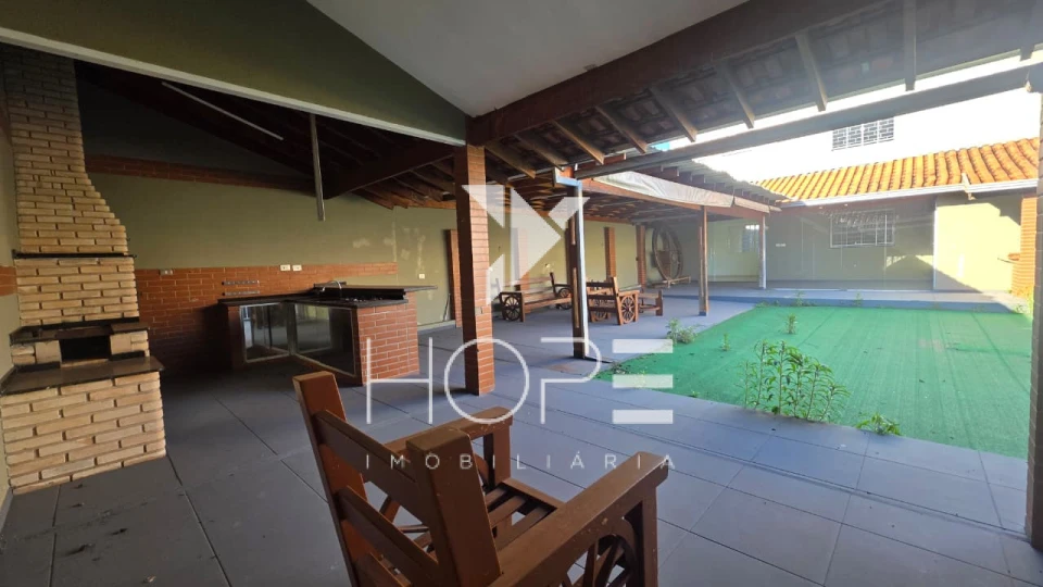 Sobrado à Venda – 390 m² – Dom Pedro - Zona Leste – Londrina/PR