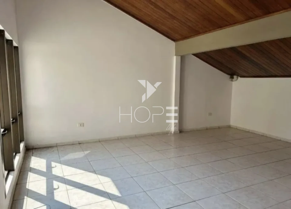Imagens do imóveis Casa comercial para locação com 500 m² - 12 salas - piscina - quadra esportiva - Centro - Londrina PR