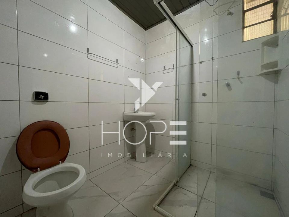 Imagens do imóveis Casa para Venda e Locação - 3 Quartos (1 Suíte) - Zona Norte - Londrina/PR