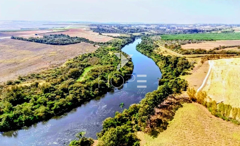 Imagens do imóveis Fazenda à venda com Eucalipto 321 alqueires - 777 hectares - arrendada Para Suzano - beira Rio Tietê - Itu SP
