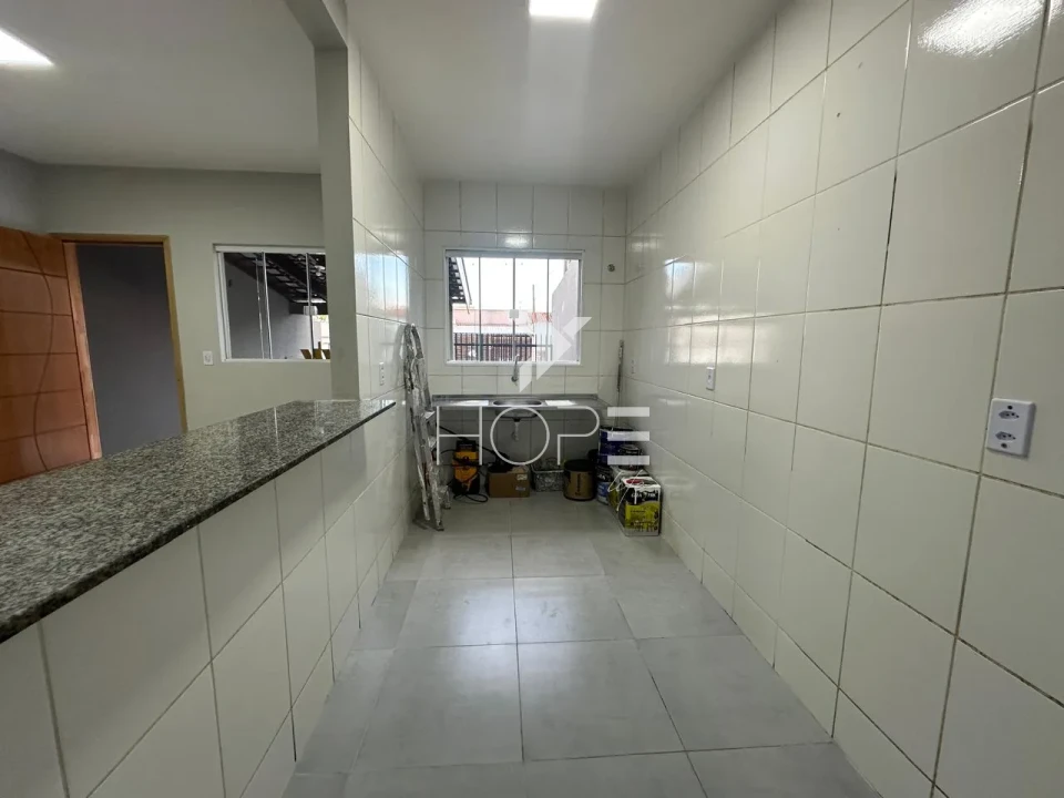 Imagens do imóveis Casa geminada à venda com 3 quartos e suíte no Jardim Palmeiras – Zona Norte – Londrina/PR