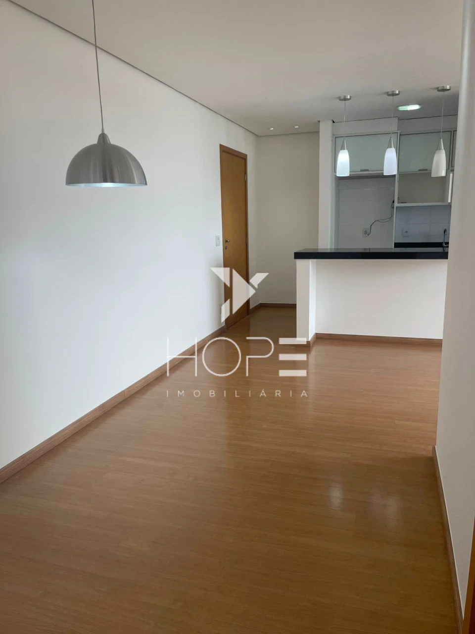 Apartamento 3 Quartos para Locação – Gleba Palhano – Edifício Liberty – Andar Alto – Londrina/PR