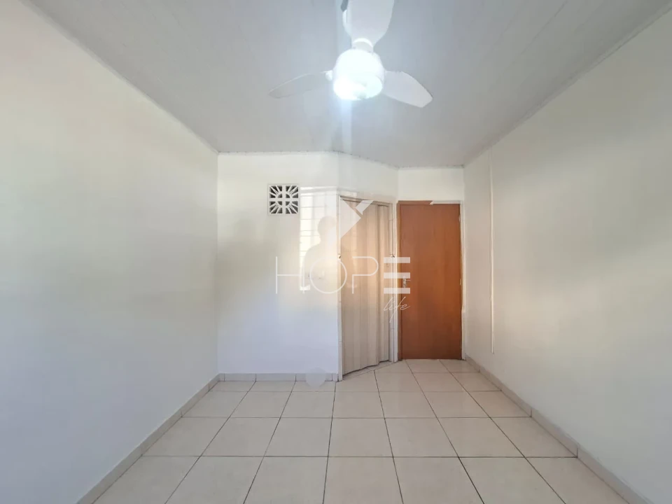 Imagens do imóveis Casa com edícula para locação com 200m² - 3 quartos (1 suíte) - 2 vagas - Conjunto Milton Gavetti - Zona Norte - Londrina PR
