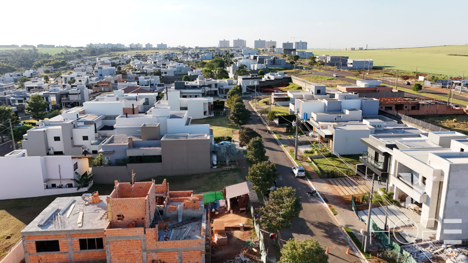 Imagens do imóveis TERRENO DE  257 m² CONDOMINIO TAUÁ ARANGUA