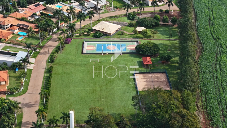 Imagens do imóveis Condomínio Riviera do Poente - chácara à venda com 1.300 m² - 2 quartos - 1 suíte - 4 vagas -  piscina - Alvorada do Sul PR