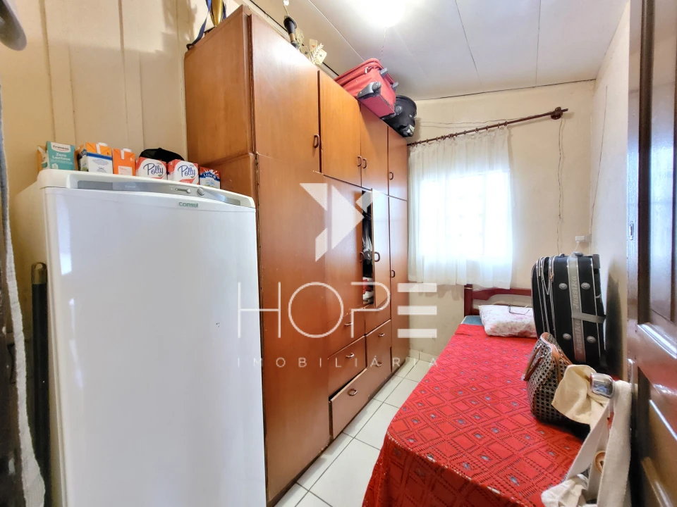 Imagens do imóveis Casa de Madeira 3 Quartos com Edícula à Venda na Zona Oeste de Londrina – Bairro Quebec