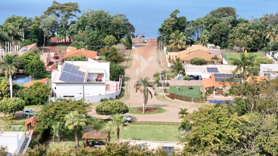 Imagens do imóveis Condomínio Riviera do Poente - chácara à venda com 1.300 m² - 2 quartos - 1 suíte - 4 vagas -  piscina - Alvorada do Sul PR