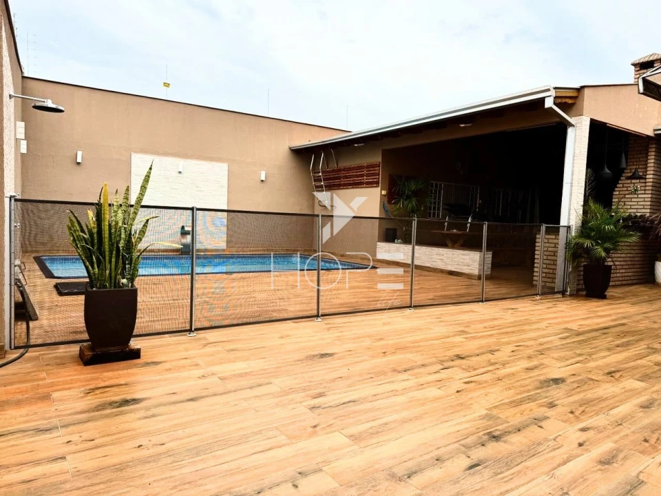 Imagens do imóveis Casa à venda com 400 m² - 3 quartos - suíte - piscina - 4 vagas - Zona Oeste - Jardim Shangri-lá - Londrina PR