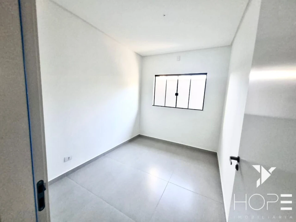 Imagens do imóveis CASA GEMINADA NO JARDIM DO COLUMBIA 3 QUARTOS SENDO 1 SUITE - ZONA OESTE