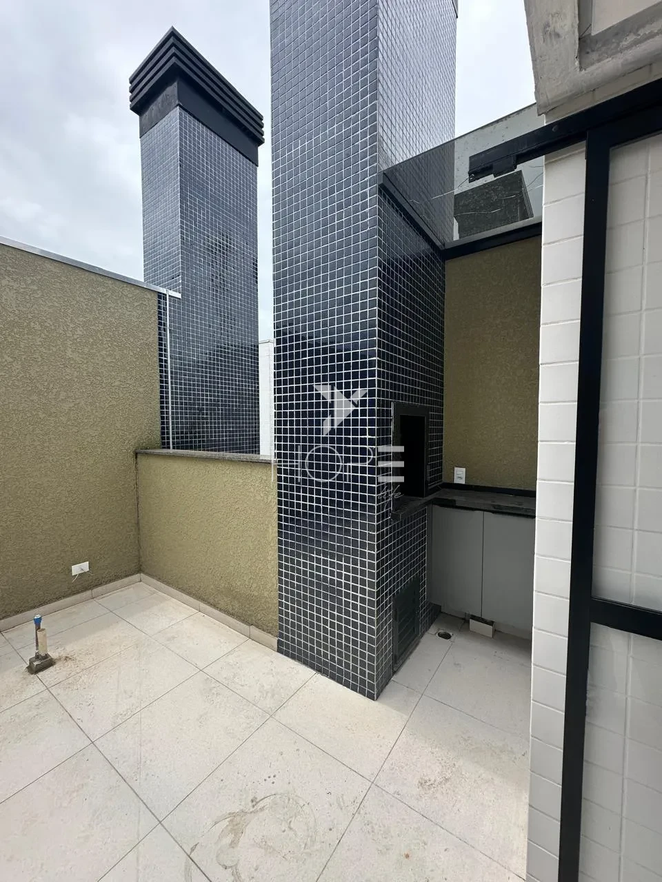 Imagens do imóveis Cobertura duplex à venda em Matinhos, Centro, com 91 m², 2 quartos, área gourmet e 1 vaga de garagem - Aceita permuta por imóvel em Londrina/PR.