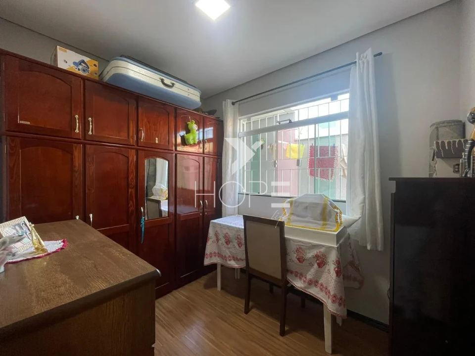 Imagens do imóveis CASA A VENDA CHAMONIX - 3 DORMITÓRIOS (1 SUÍTE) - 125m² - R$ 490.000,00