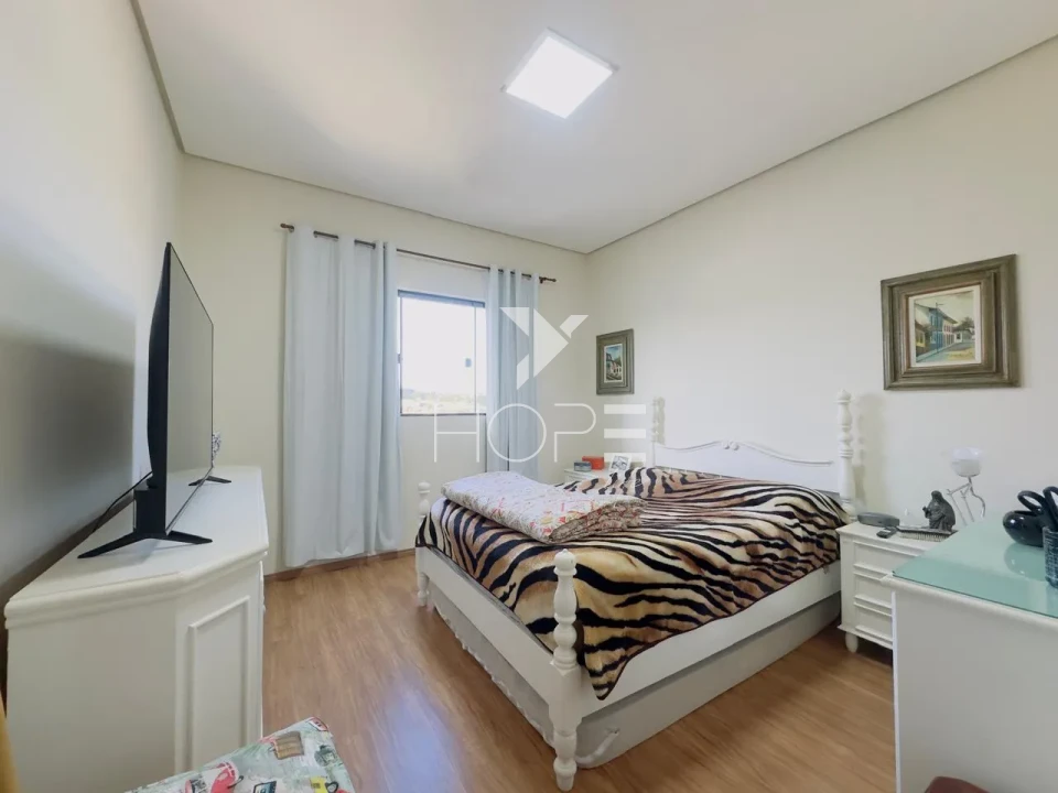 Imagens do imóveis Casa geminada à venda com 2 quartos e suíte na Gleba Esperança – Zona Oeste – Londrina/PR