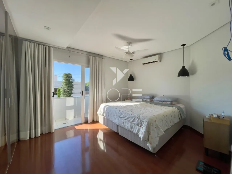 Sobrado em Condomínio à Venda – 261m² – 3 Quartos (1 Suíte) – Vale das Araucárias – Parque Residencial Alcântara – Zona Sul – Londrina/PR