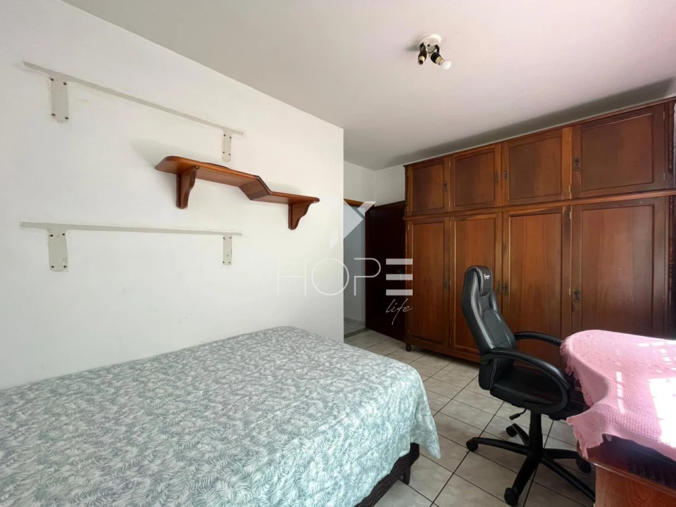 Imagens do imóveis Casa à Venda com Barracão Idependente – 3 Quartos (1 Suíte) – 317m² de Terreno – Pacaembu – Londrina/PR