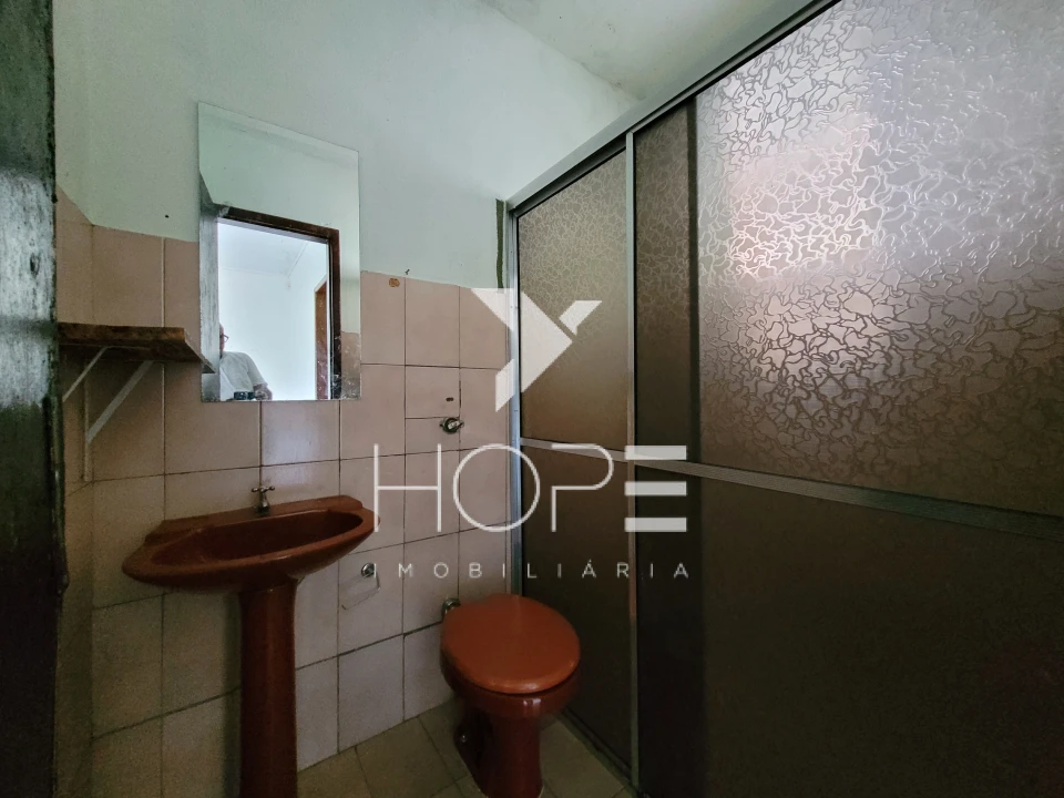 Imagens do imóveis Casa 3 Quartos com Edícula na Zona Oeste de Londrina – Bairro Leonor