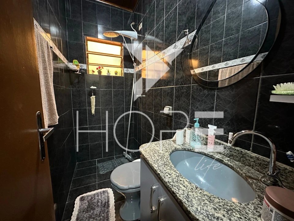 Imagens do imóveis Casa à venda/ Locação  no Conjunto José Giordano – 2 quartos (1 suíte) – 178 m² – Zona Norte – Londrina/PR