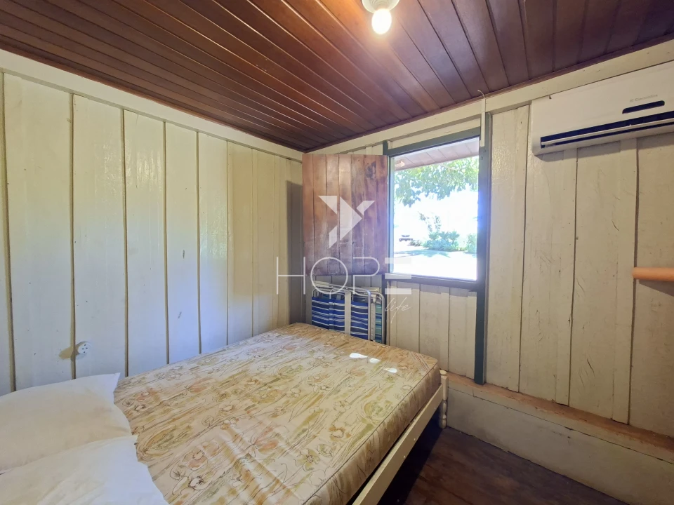 Imagens do imóveis Chácara molhada à venda com 30.492 m² - 3 casas - piscina - acesso direto ao rio - Alvorada do Sul PR