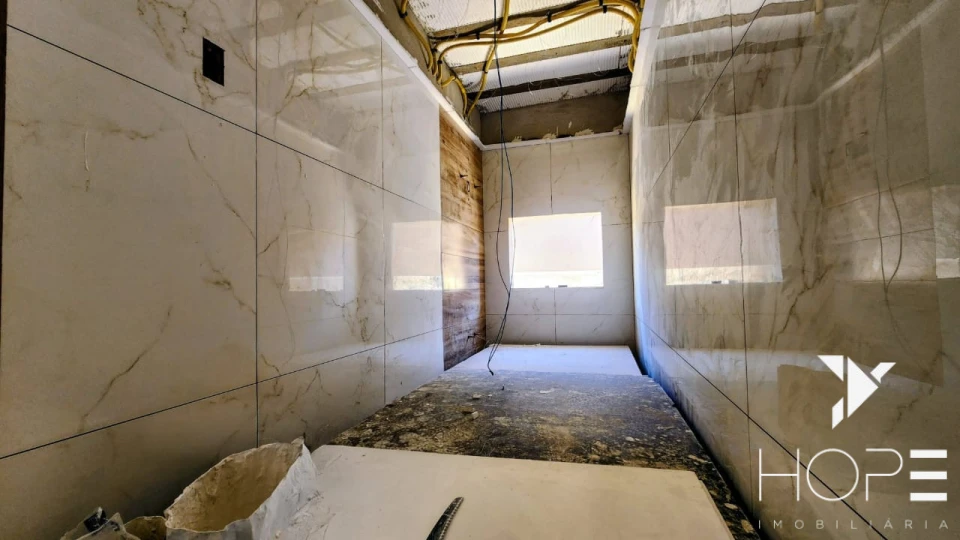 Imagens do imóveis Sobrado à Venda – 3 Quartos (1 Suíte) – 136m² – Dom Pedro I – Londrina