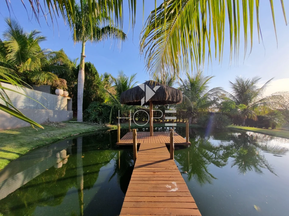 Imagens do imóveis Condomínio Riviera do Poente – Chácara Molhada porteira fechada À venda  – 4 suítes – 5 vagas – 2.600 m² – Alvorada do Sul/PR