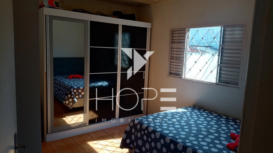 Casa à venda no bairro Santos Dumont com 3 quartos – Região Leste de Londrina/PR