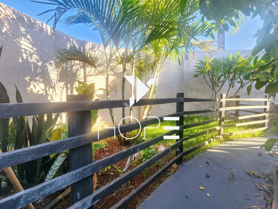 Casa com edícula à venda no Bairro Ouro Verde, Londrina, PR