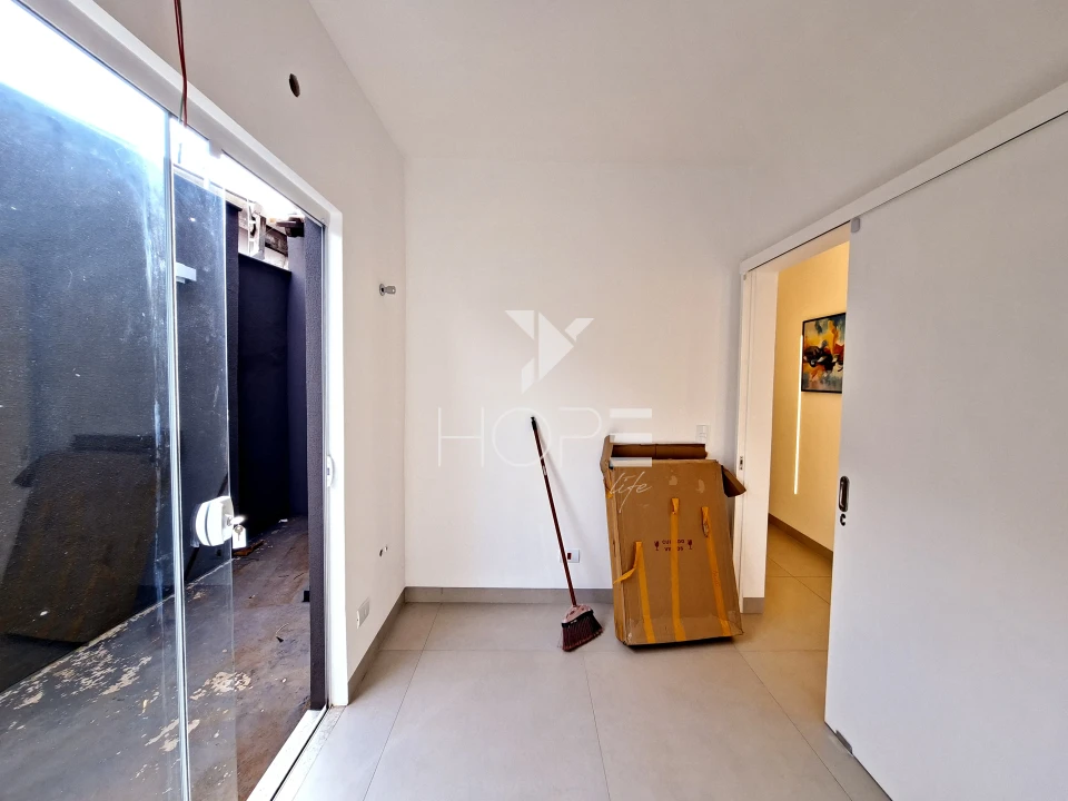 Imagens do imóveis Sala comercial para locação com 13m² - recepção  - próximo à Av. Souza Naves - Jardim Londrilar - Londrina PR