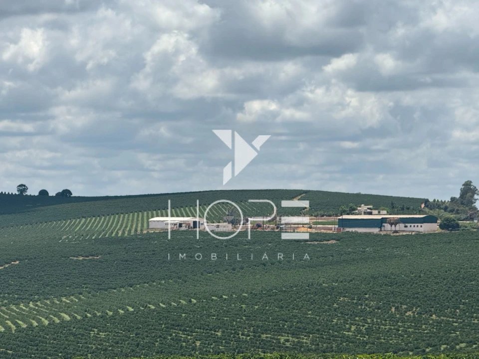 Imagens do imóveis fazenda cafeeira à venda 640 hectares irrigada – município de São Sebastião do Paraíso – Minas Gerais