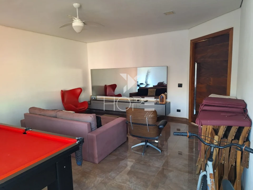 Imagens do imóveis Condomínio Riviera do Poente - chácara à venda com 1.000m² - 4 suítes - 6 vagas - piscina - vista para represa - Alvorada do Sul PR