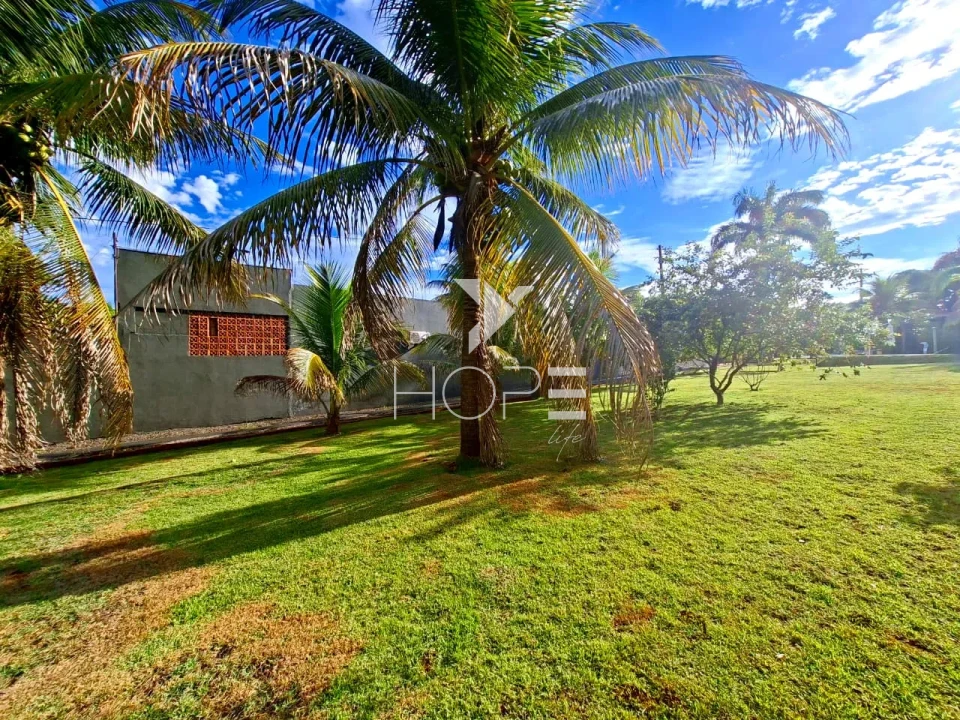 Imagens do imóveis Chácara molhada à venda com 1.872 m² - 1 quarto - piscina - salão de festas - Alvorada do Sul PR