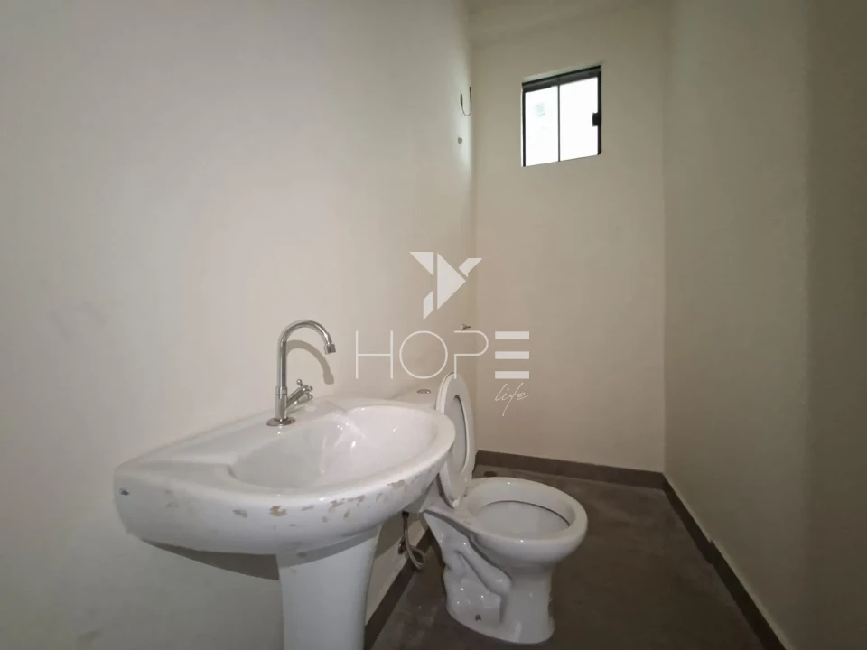 Imagens do imóveis Barracão à venda e locação com 750 m² + mezanino - pé direito 6 m - próximo Av Tiradentes - Bandeirantes - Londrina PR