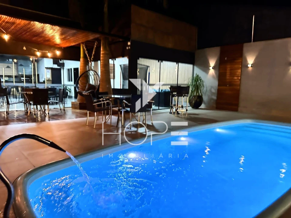 Imagens do imóveis Imóvel Comercial de Alto Padrão com Piscina e Espaço Gourmet à Venda em Cambé – Jardim do Café