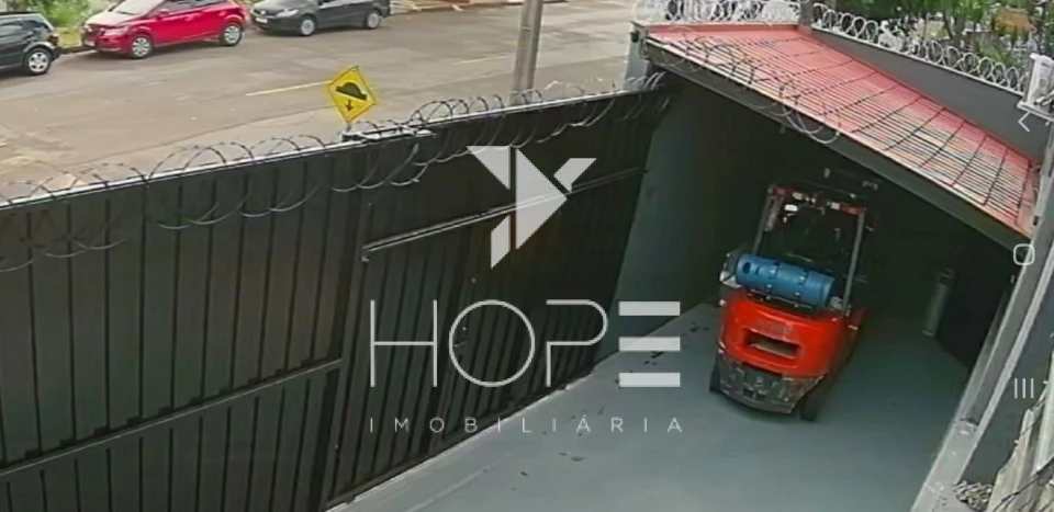 Barracão Comercial para Locação – 302 m² – Via Láctea – Londrina/PR