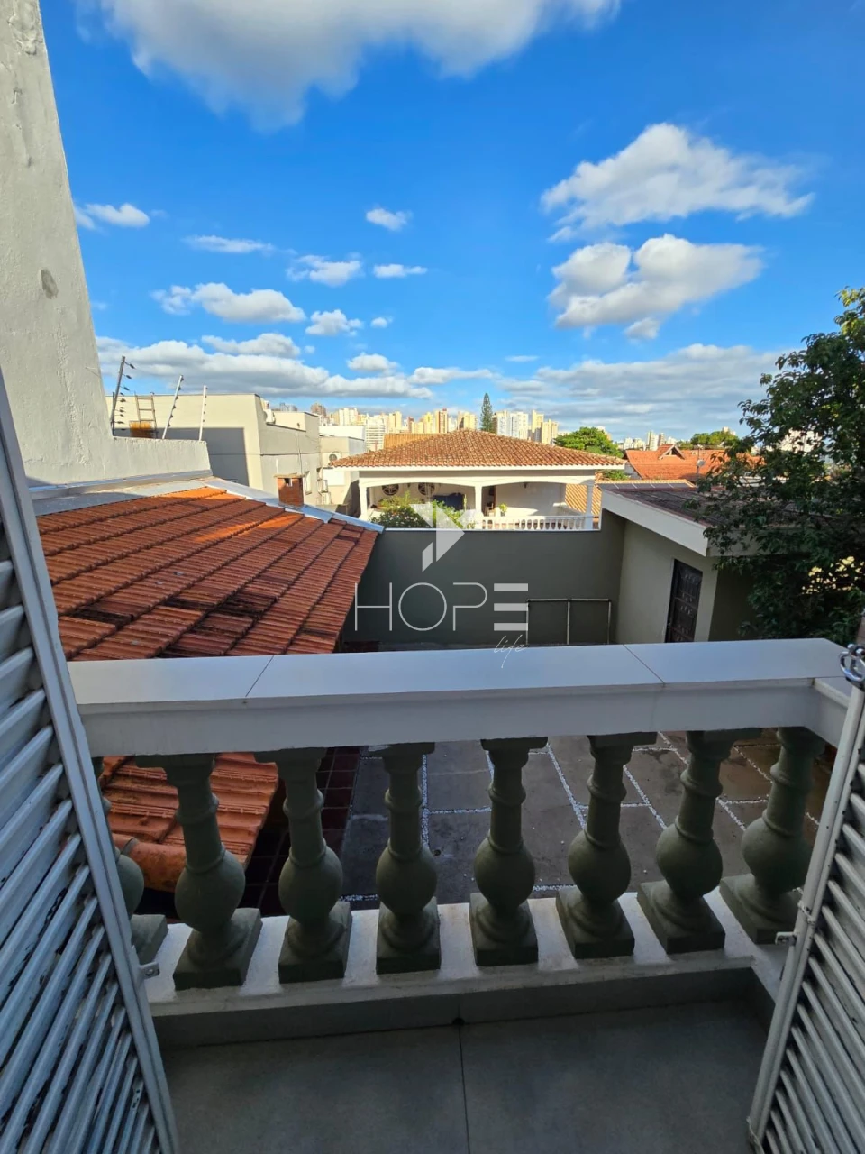 Imagens do imóveis Casa assobradada residencial/comercial à venda - 360 m² - com 3 quartos – 4 banheiros - 1 Vaga - Jardim Quebec – Londrina/PR