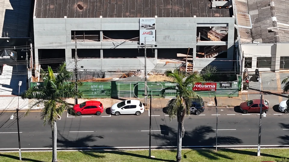 Imagens do imóveis Ponto comercial à venda com 1.388 m² - 3 pavimentos - Avenida JK - região central - Londrina PR