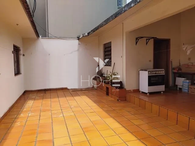 Imagens do imóveis Casa à venda com 250 m² - 3 quartos - 2 vagas - edícula - próximo ao Hospital Evangélico - Jardim Londrilar - Londrina PR