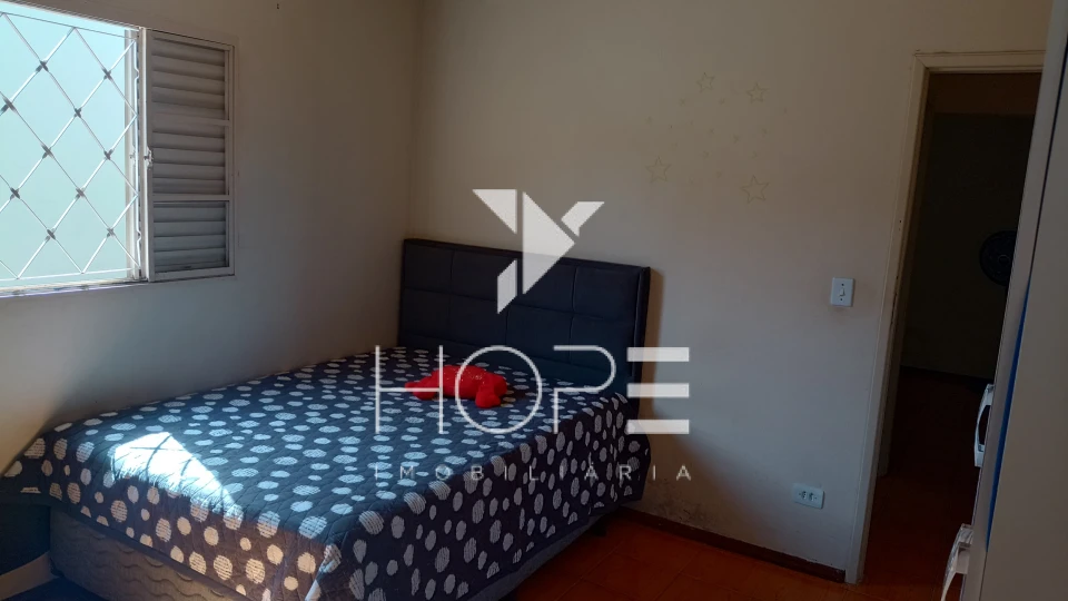 Casa à venda no bairro Santos Dumont com 3 quartos – Região Leste de Londrina/PR