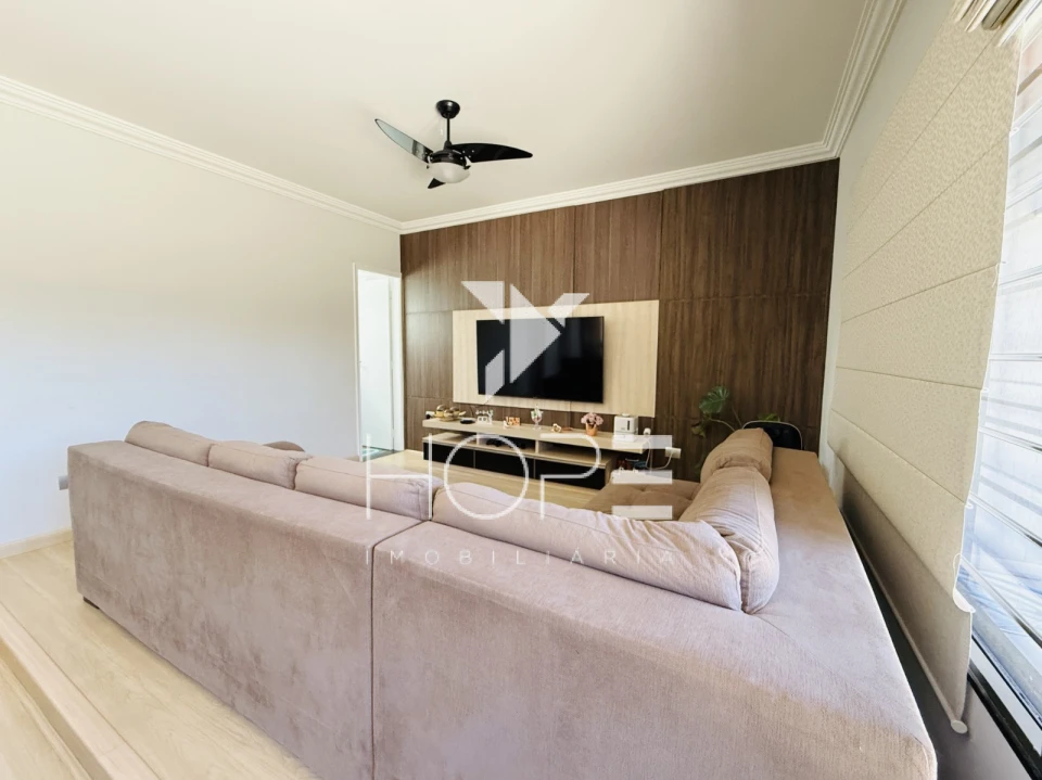 Casa à venda – 3 quartos – 180 m² – Jardim Brasília – Londrina/PR