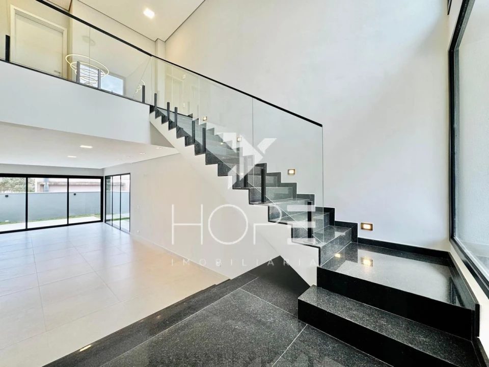 Sobrado Novo de 3 Suítes à Venda no Araçari – Parque Tauá – Londrina