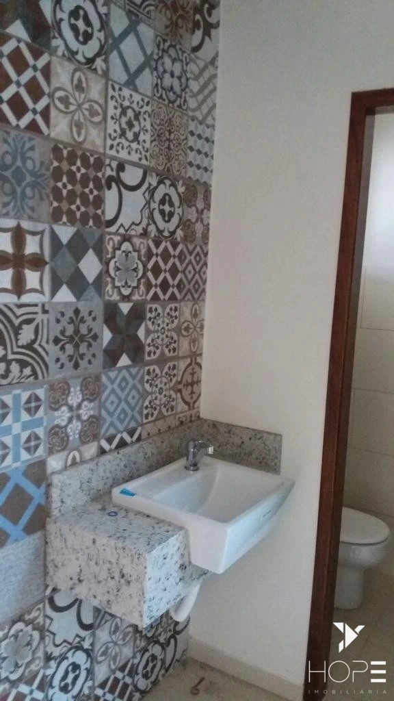 Imagens do imóveis Sobrado à venda – 145m² – 3 quartos com suíte – Conjunto Padre Bernardo Merckel – Arapongas/PR