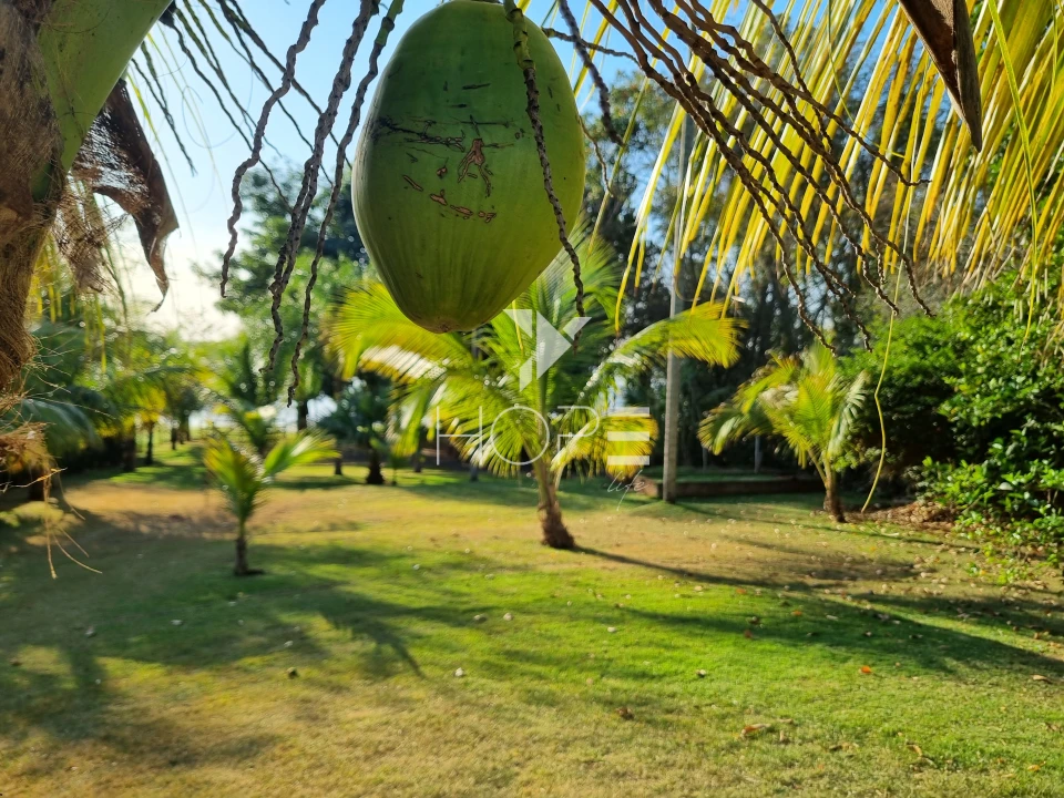 Imagens do imóveis Condomínio Riviera do Poente – Chácara Molhada porteira fechada À venda  – 4 suítes – 5 vagas – 2.600 m² – Alvorada do Sul/PR