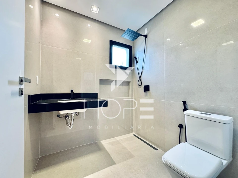 Sobrado Novo à Venda no Condomínio Araçari – 3 Suítes – Parque Tauá