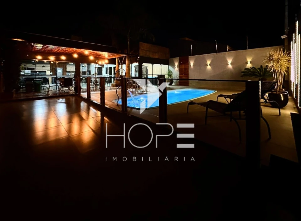 Imagens do imóveis Imóvel Comercial de Alto Padrão com Piscina e Espaço Gourmet à Venda em Cambé – Jardim do Café